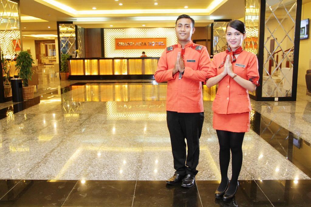 Grand Asia Hotel Makassar Exteriör bild