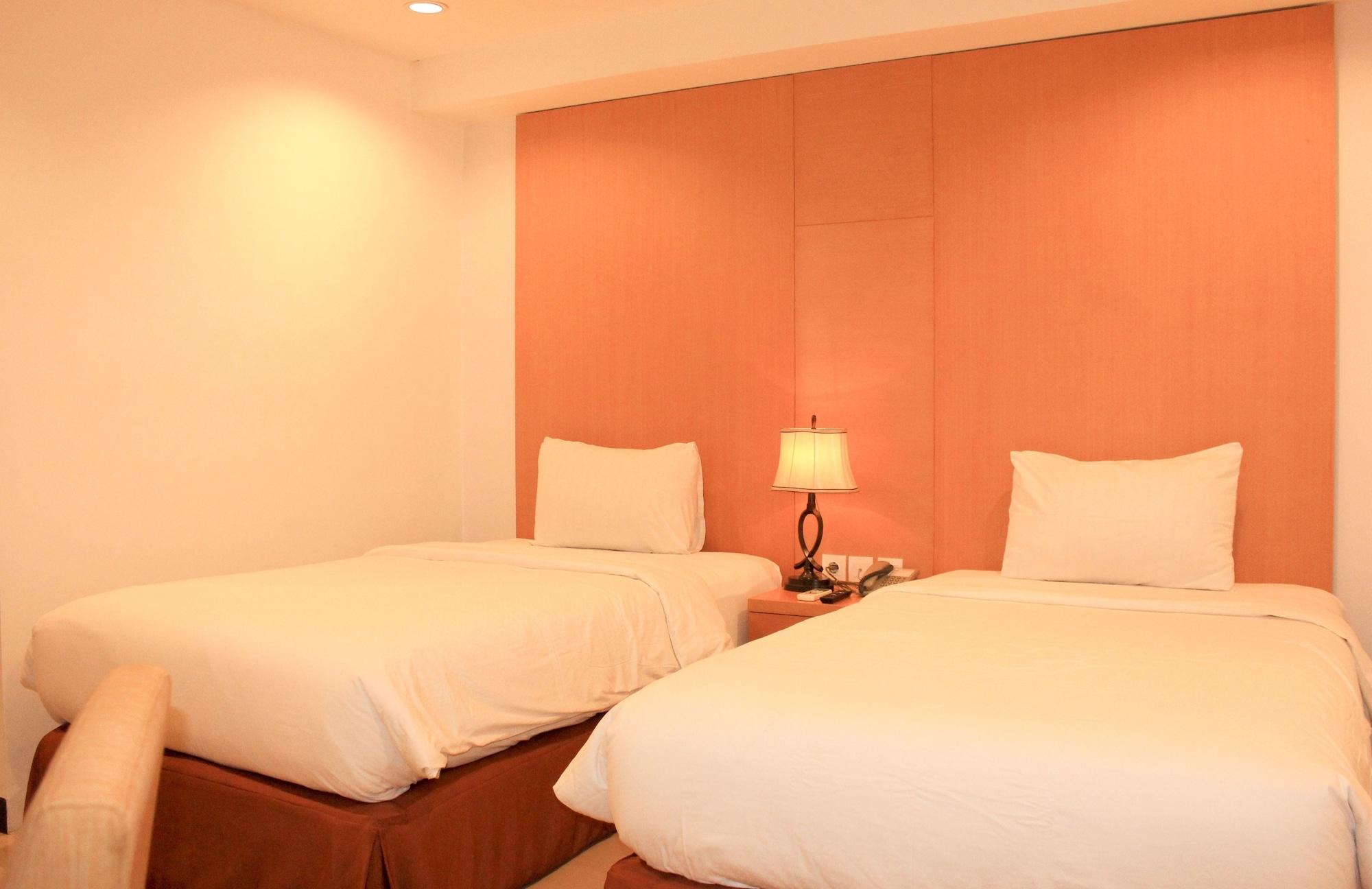 Grand Asia Hotel Makassar Exteriör bild